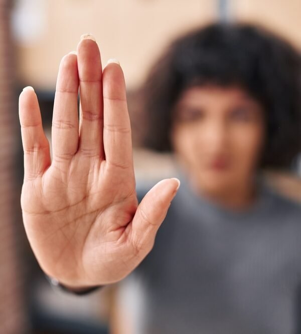 Emotional Boundaries: The Key to Healthier Relationships